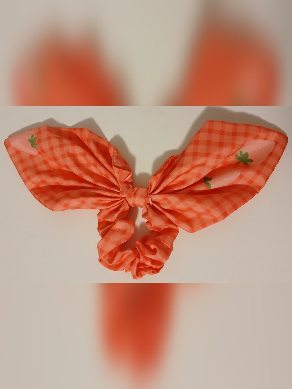 Strawberry Gingham Hair‎ Scunchie